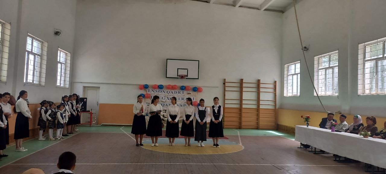 Hazorasp tumanidagi 19-sonli umumiy o'rta ta'lim maktabida 9-may "Xotira va qadrlash "kuni munosabati bilan "Inson qadri uluĝ,xotirasi muqaddasdir"mavzusida tadbir bo'lib o'tdi.